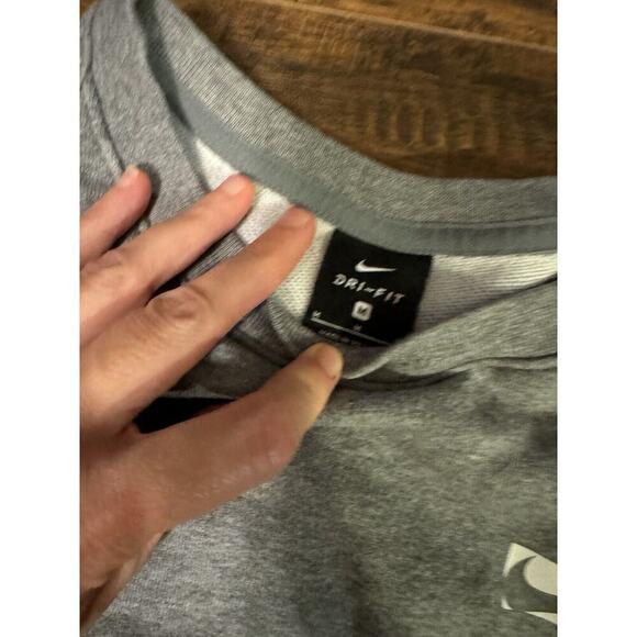 Nike Gray and Black Sweatshirt - Picture 3 of 5